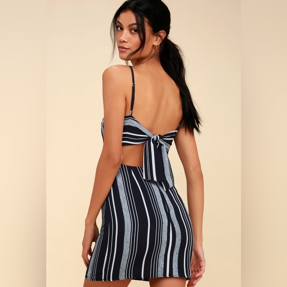 LULU’S STRIPE RIGHT NAVY BLUE AND WHITE STRIPED TIE-BACK MINI DRESS - Picture 3 of 6